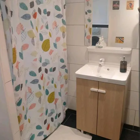 Apartman 2 Pieces Ou Studio Au Coeur De La Vieille *