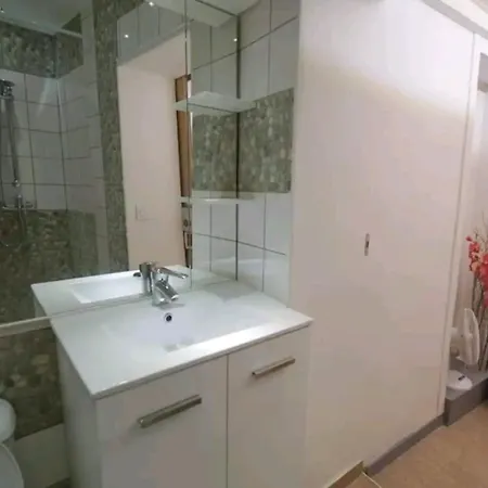 Апартаменты 2 Pieces Ou Studio Au Coeur De La Vieille